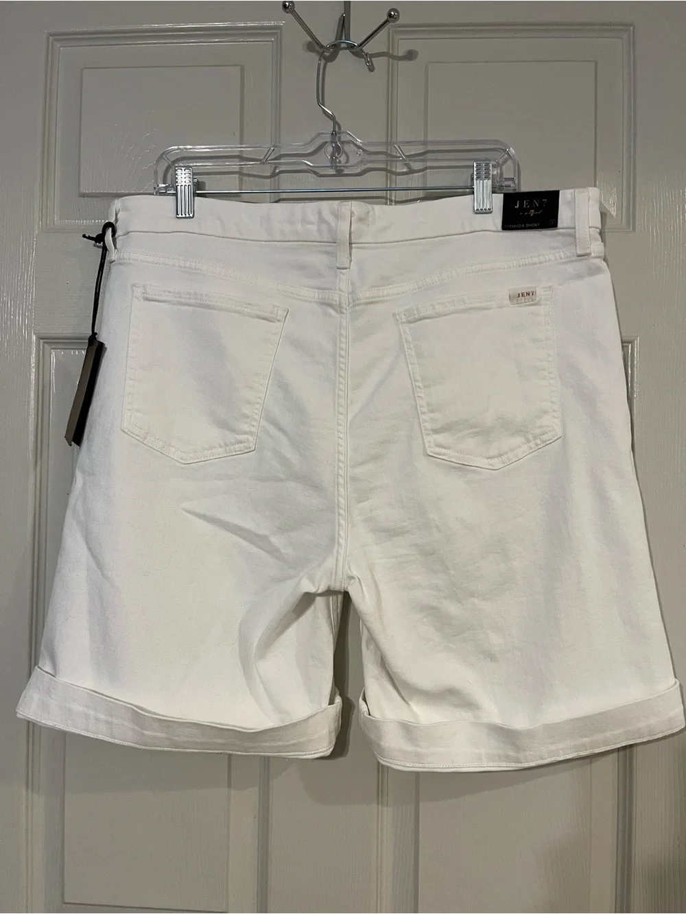 Jen 7 classic white